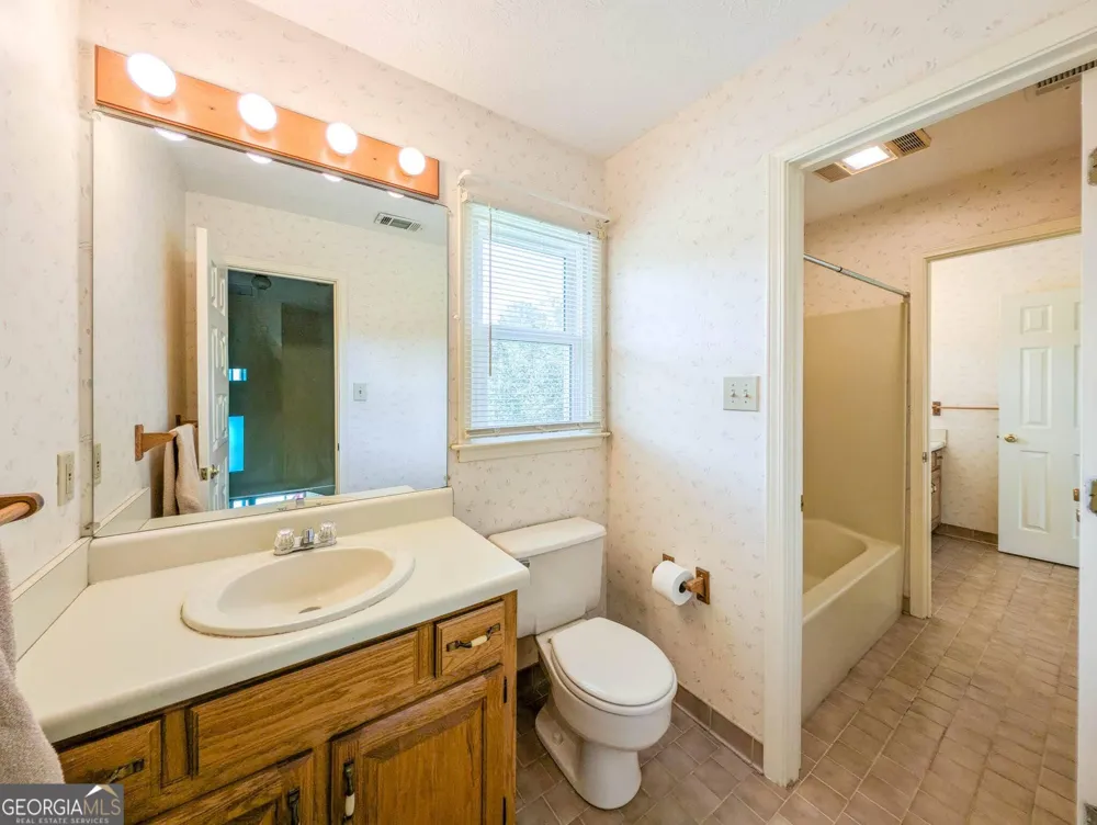 195 Skyview DR Social Circle, GA 30025