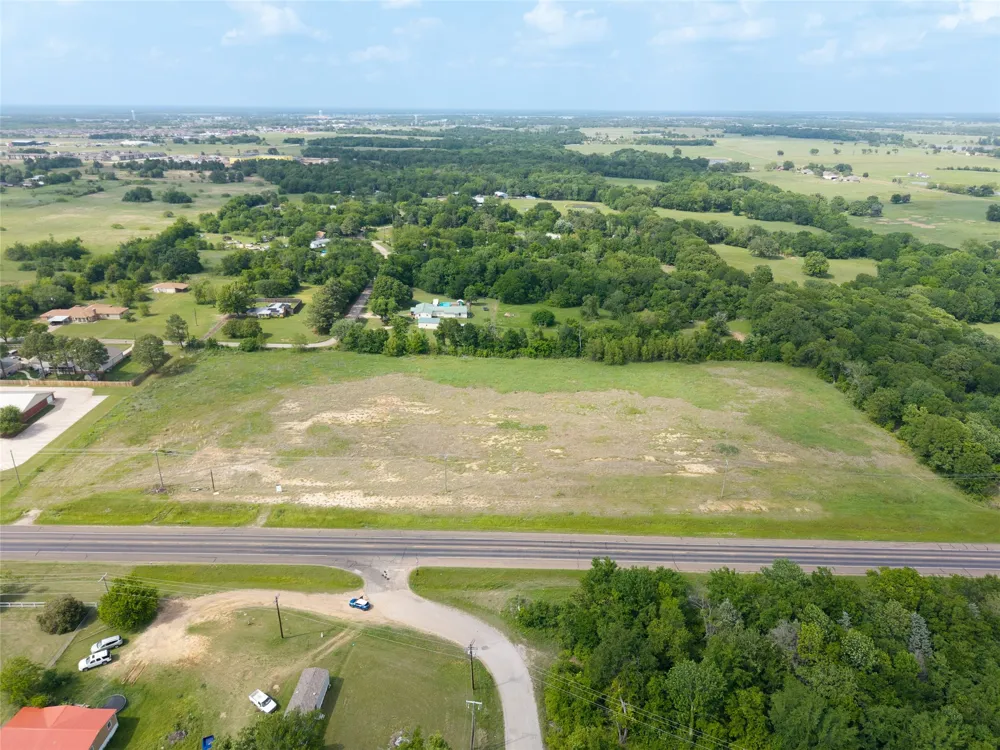 E Main Street Gun Barrel City, TX 75156
