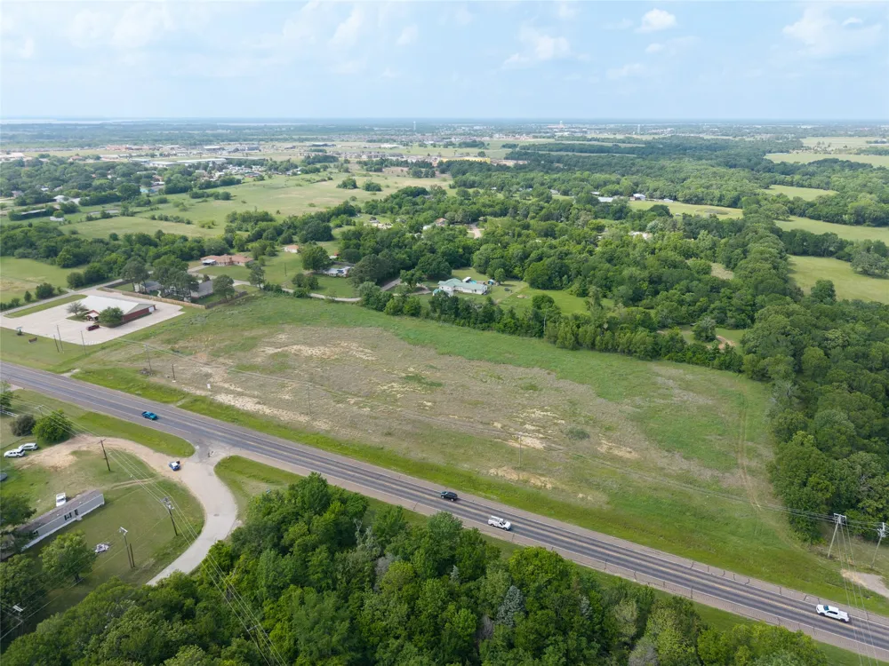 E Main Street Gun Barrel City, TX 75156