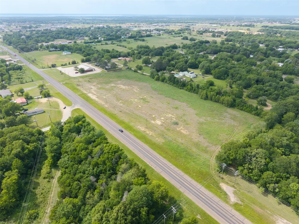 E Main Street Gun Barrel City, TX 75156