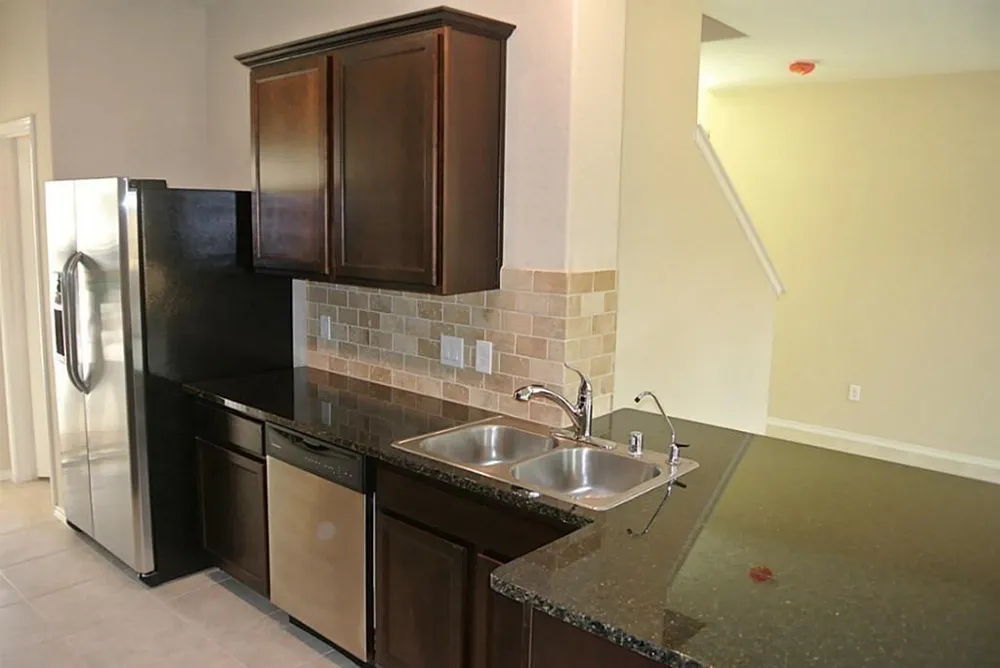 1742 Parkside Shores Lane Crosby, TX 77532