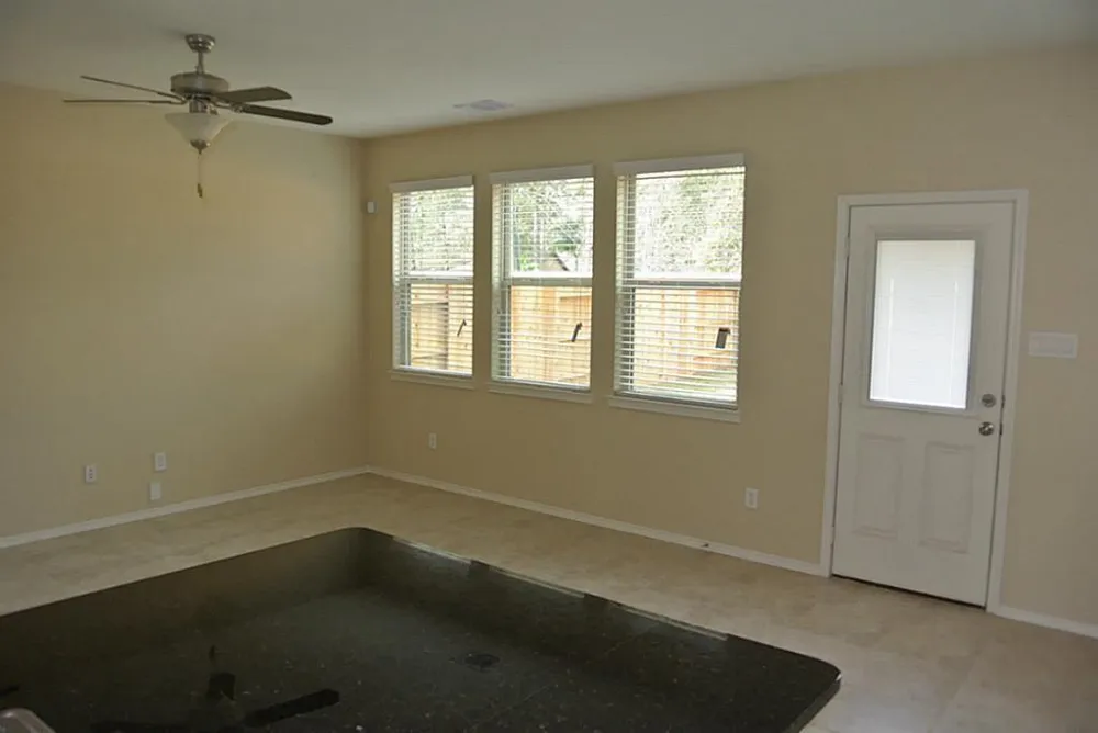 1742 Parkside Shores Lane Crosby, TX 77532