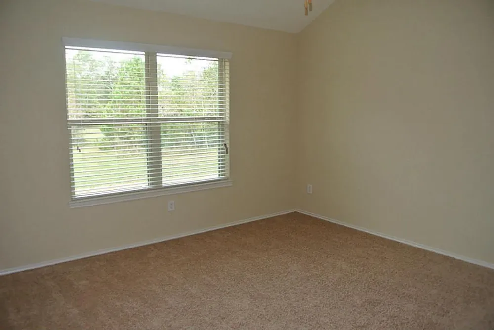 1742 Parkside Shores Lane Crosby, TX 77532