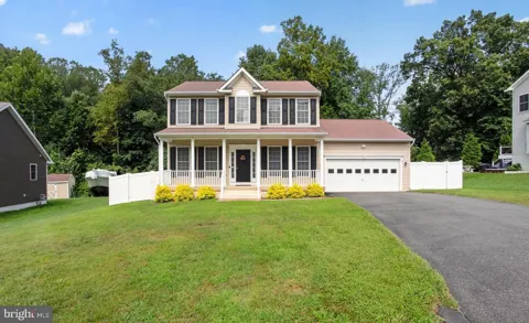 4 PRESCOTT LANE