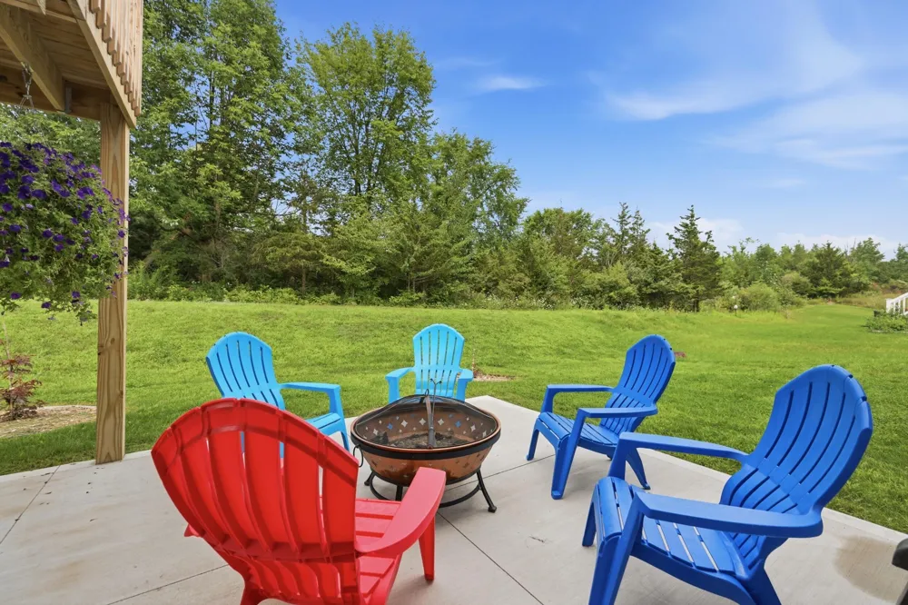 6927 Caliburn Drive SE Caledonia, MI 49316