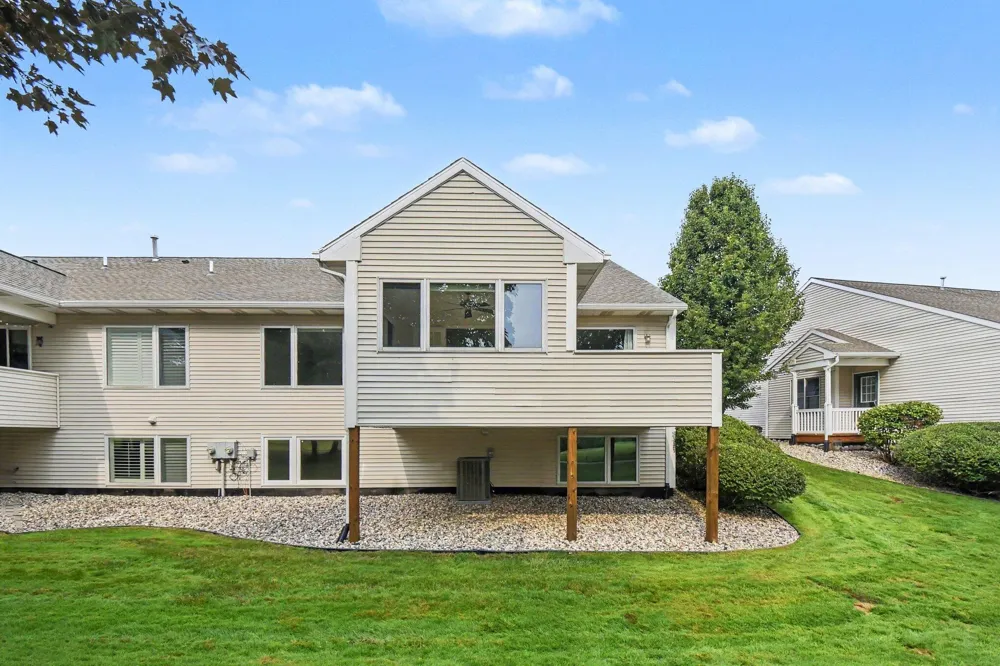 6166 Gleneagle Highlands Drive Hudsonville, MI 49426