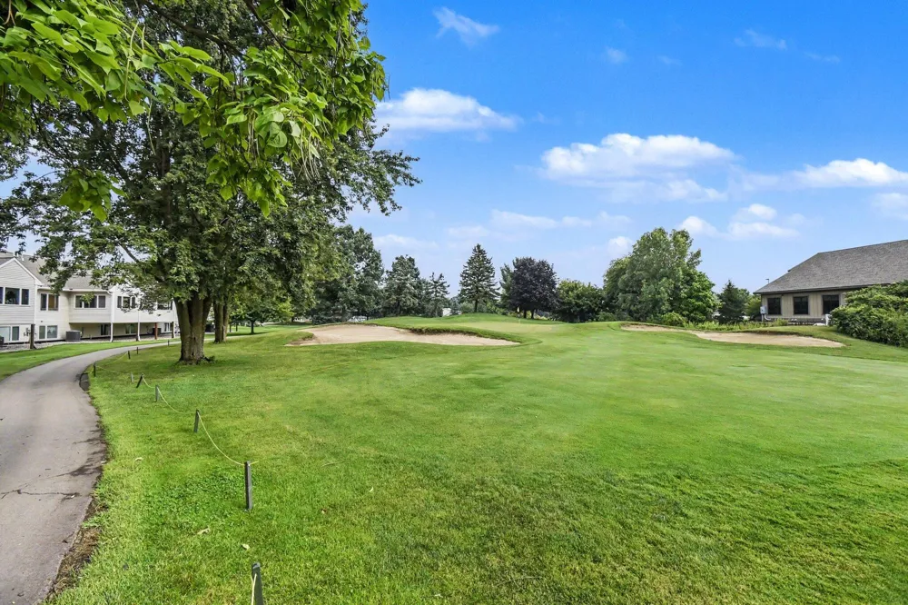 6166 Gleneagle Highlands Drive Hudsonville, MI 49426