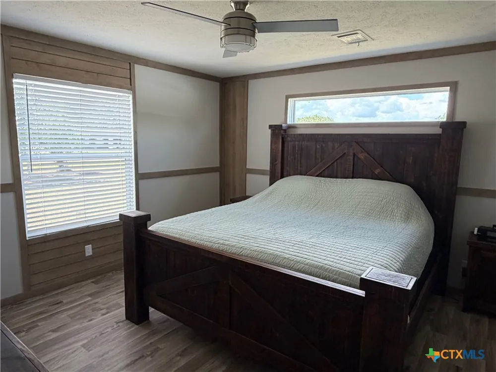 387 Adcock Road Victoria, TX 77905