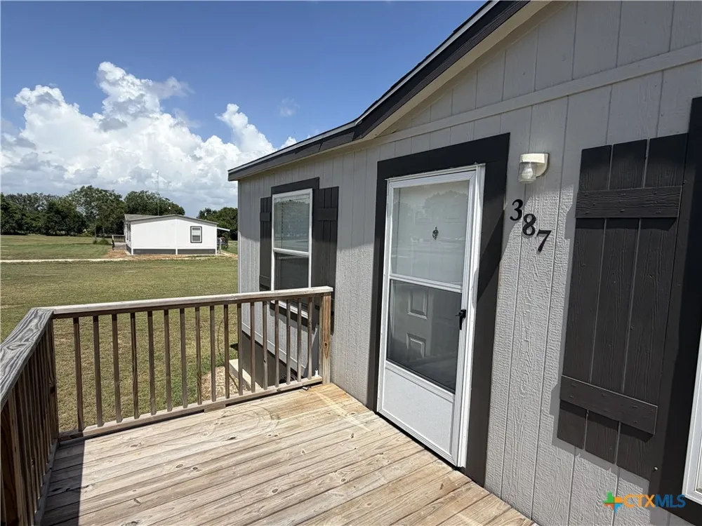 387 Adcock Road Victoria, TX 77905