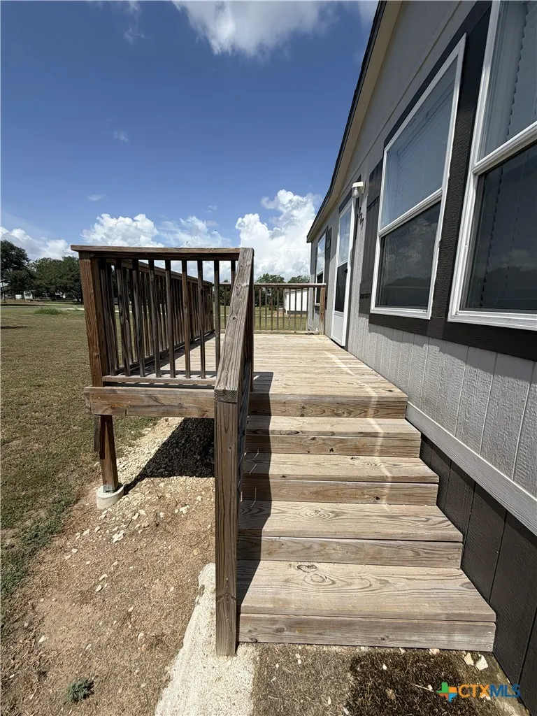 387 Adcock Road Victoria, TX 77905