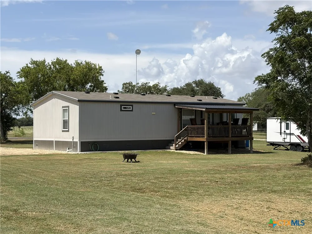 387 Adcock Road Victoria, TX 77905