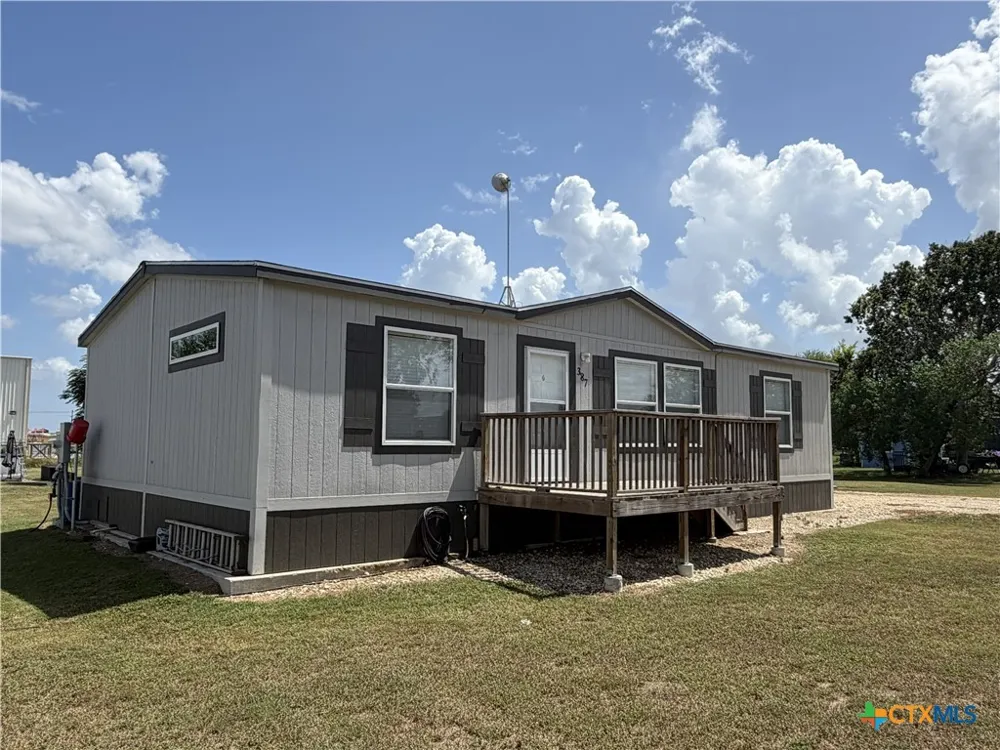 387 Adcock Road Victoria, TX 77905