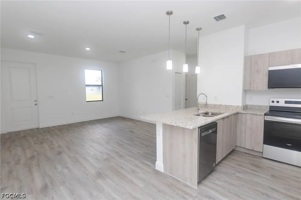 Olive Court Labelle, FL 33935