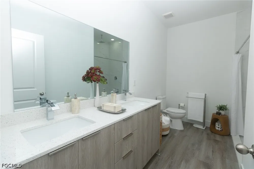 Olive Court Labelle, FL 33935