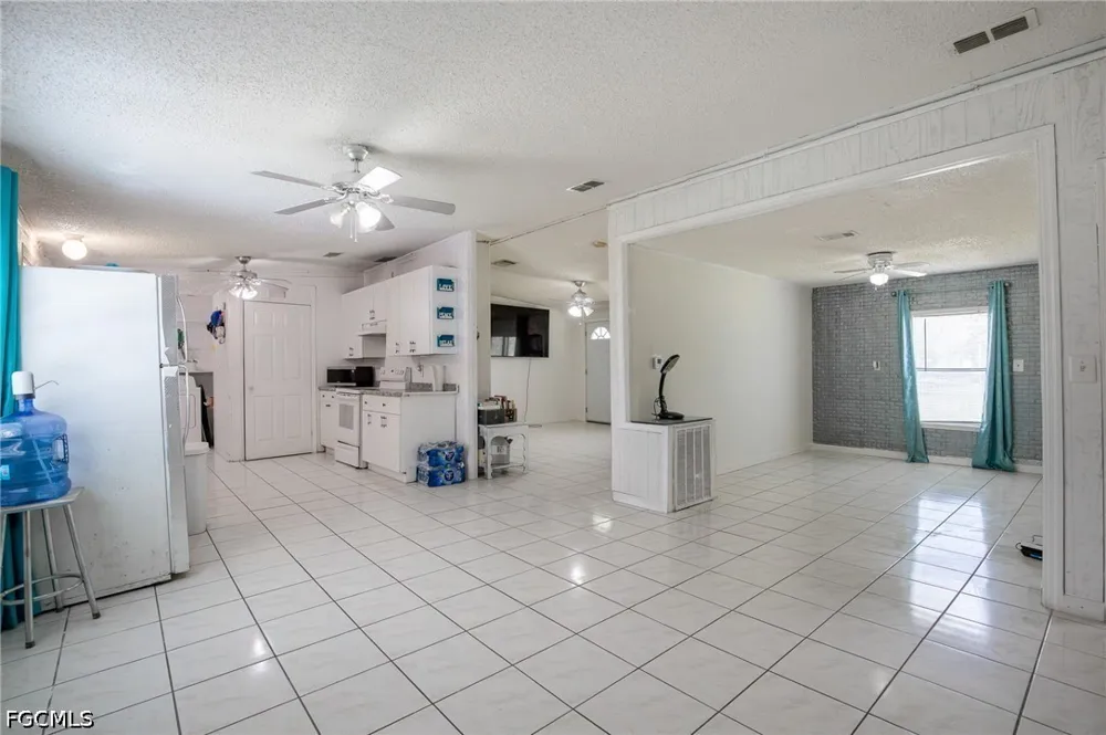 Granja Street Clewiston, FL 33440