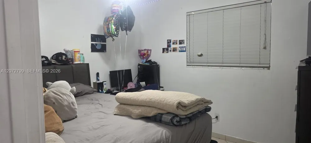 4118 Circle Dr Hollywood, FL 33021