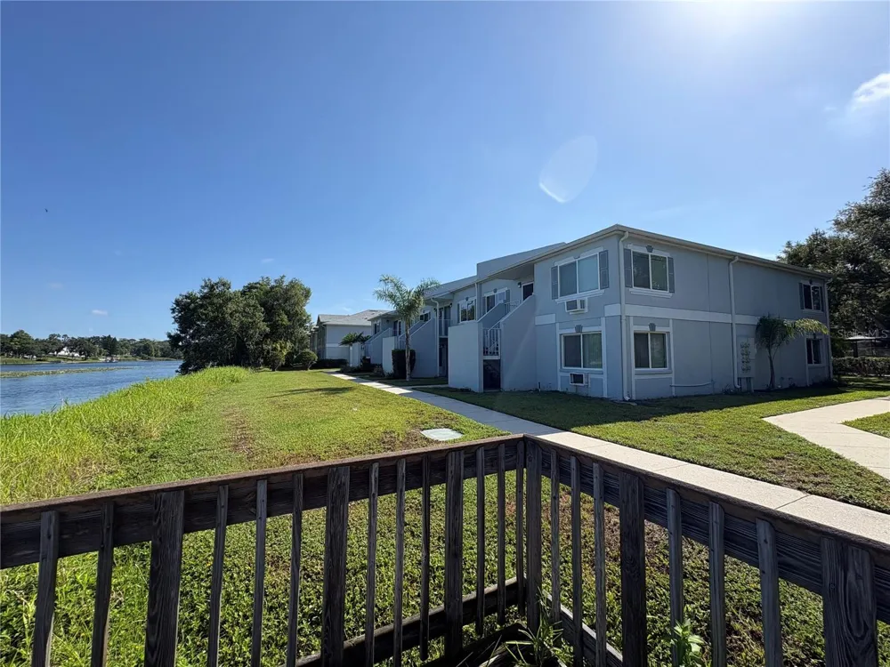 7120 WATERSIDE DRIVE #106 Tampa, FL 33617
