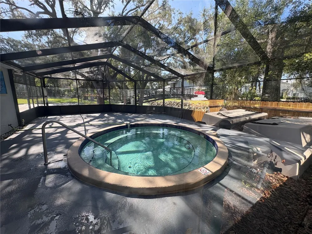 7120 WATERSIDE DRIVE #106 Tampa, FL 33617