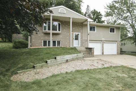 643 Pioneer Road