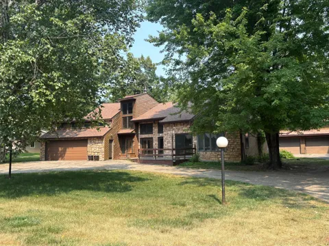 2074 Elmwood Drive