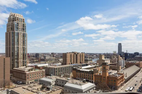 121 Washington Avenue S #1816