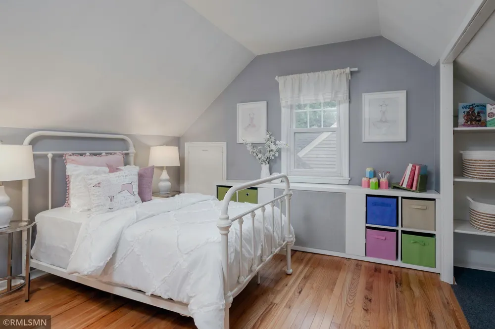 2724 Utica Avenue S Saint Louis Park, MN 55416