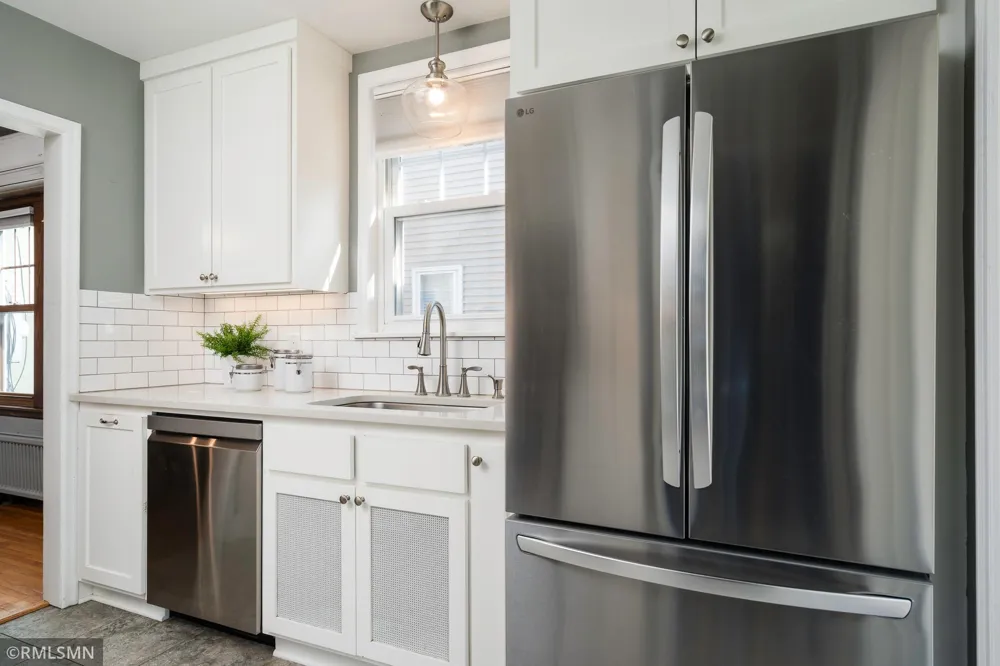 2724 Utica Avenue S Saint Louis Park, MN 55416