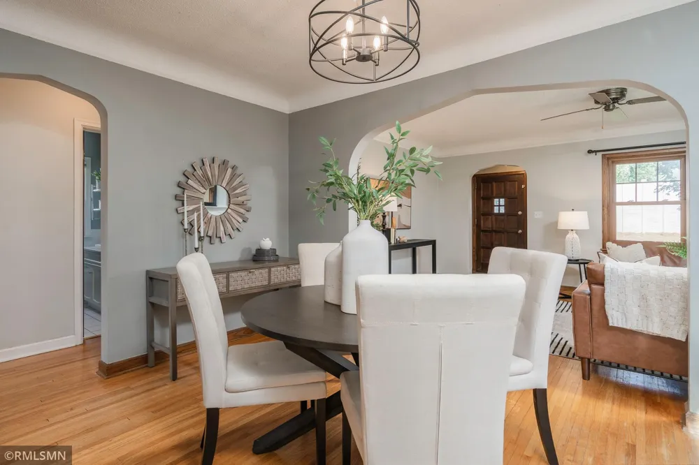 2724 Utica Avenue S Saint Louis Park, MN 55416
