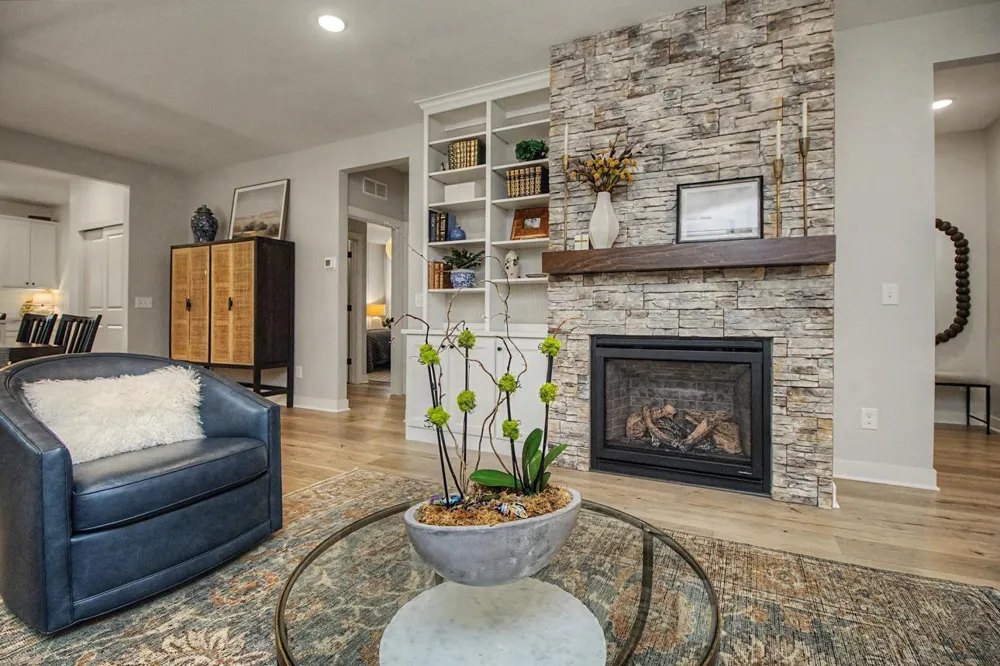 185 Liberty Heights Drive Chaska, MN 55318