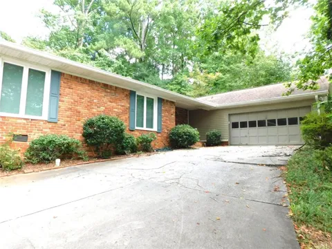 626 Indian Hills Parkway