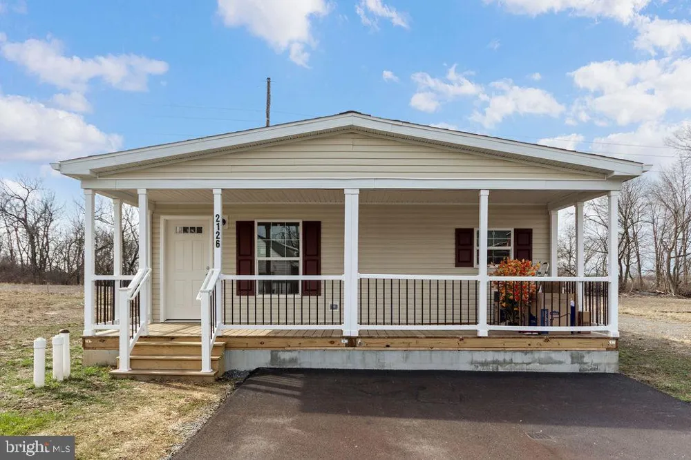 2126 SCULL STREET Lebanon, PA 17046