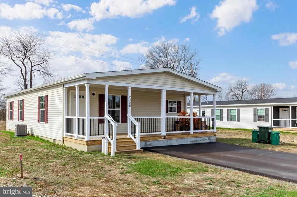 2126 SCULL STREET Lebanon, PA 17046