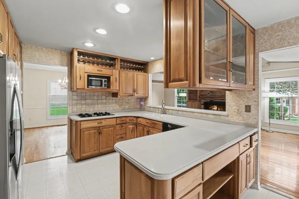 34214 Old Timber Road Farmington, MI 48331