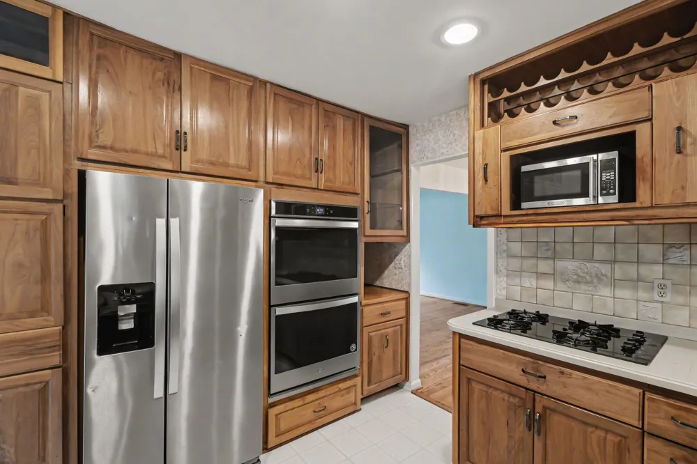 34214 Old Timber Road Farmington, MI 48331