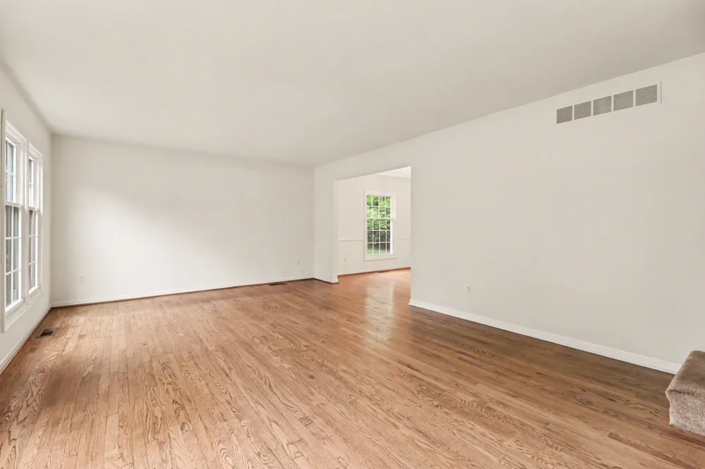 34214 Old Timber Road Farmington, MI 48331