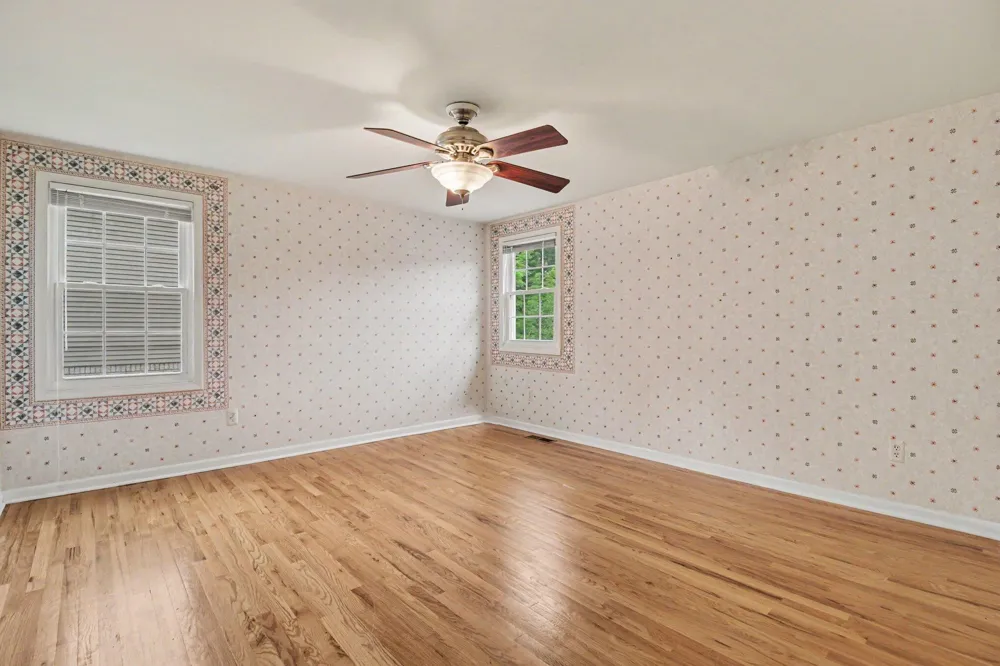 34214 Old Timber Road Farmington, MI 48331