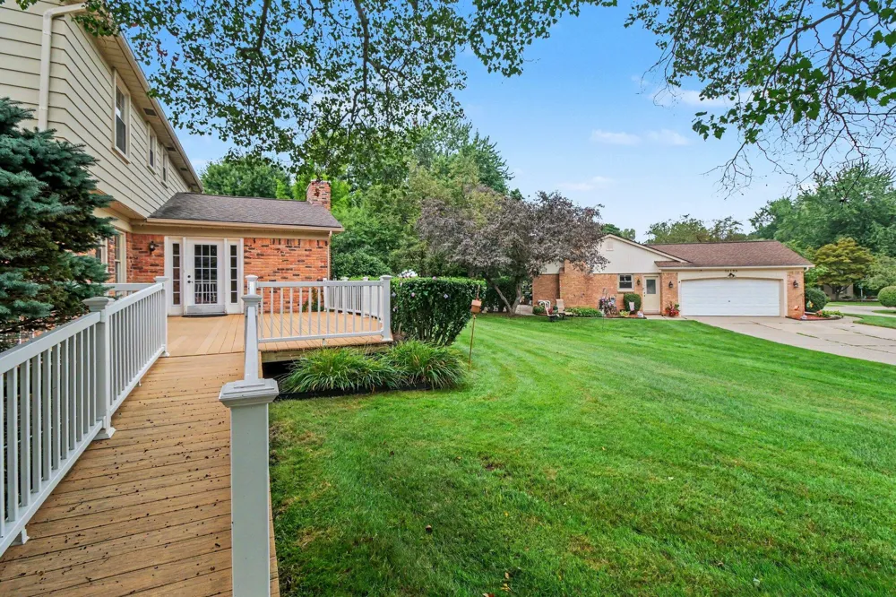 34214 Old Timber Road Farmington, MI 48331