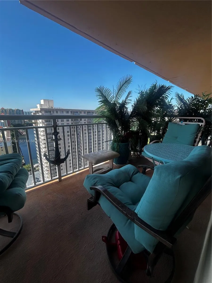 251 174th St #2315 Sunny Isles Beach, FL 33160
