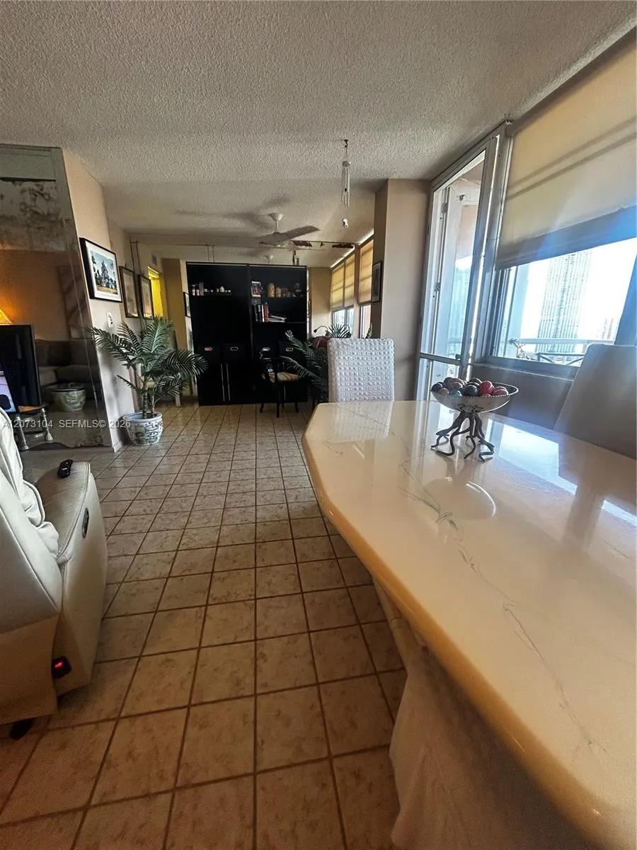 251 174th St #2315 Sunny Isles Beach, FL 33160