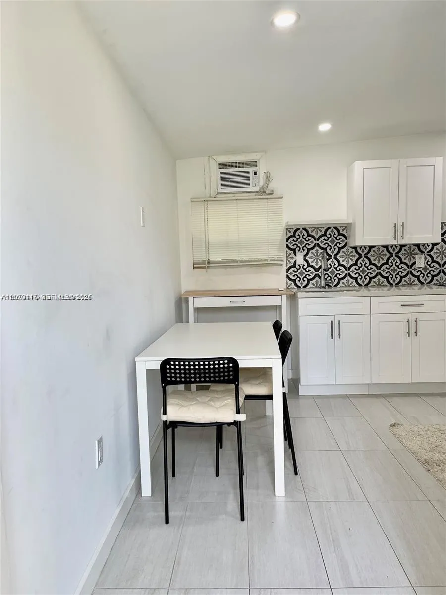 2310 57th Way #3 Hollywood, FL 33021