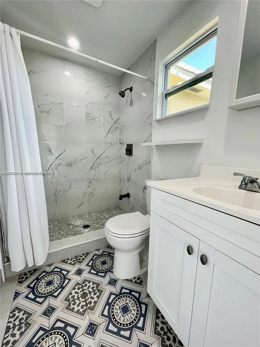 2310 57th Way #3 Hollywood, FL 33021