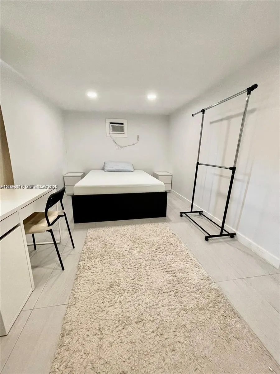 2310 57th Way #3 Hollywood, FL 33021