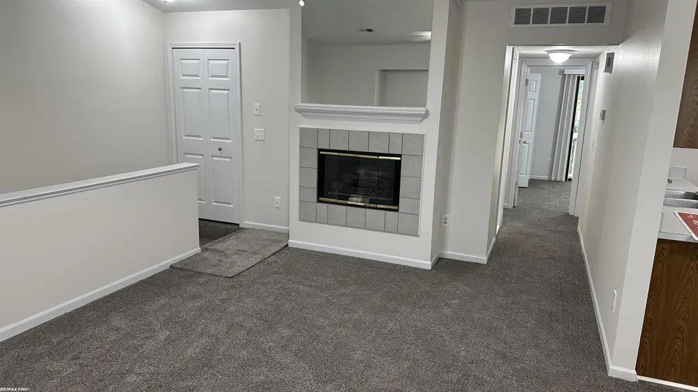 27594 Harrison Woods Lane Harrison Charter Township, MI 48045
