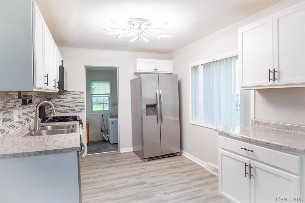 39751 Sylvia Street Harrison Charter Township, MI 48045