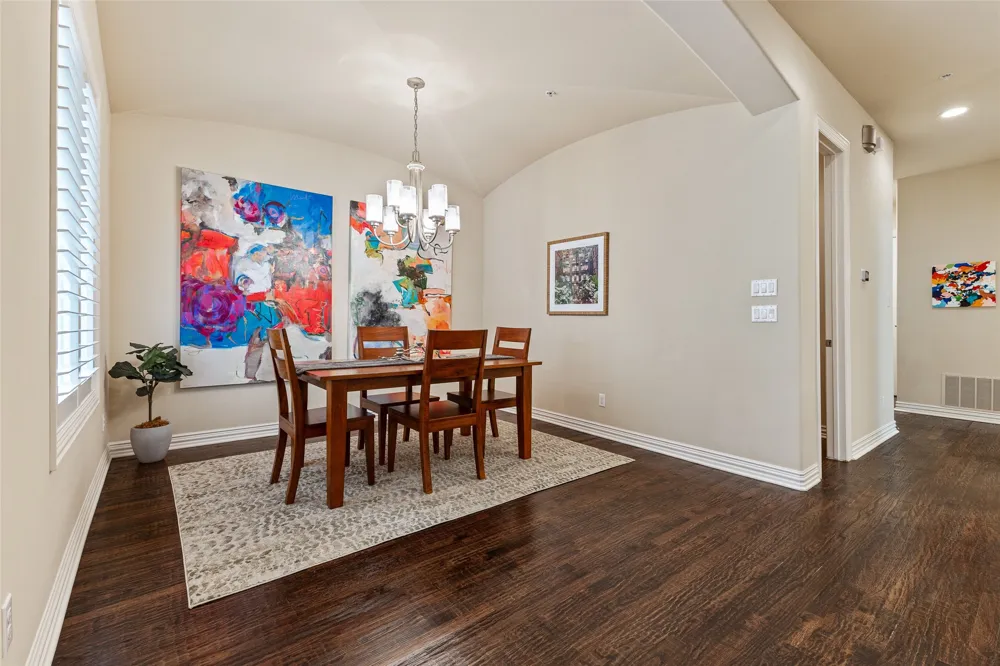 2811 Hood Street #E Dallas, TX 75219