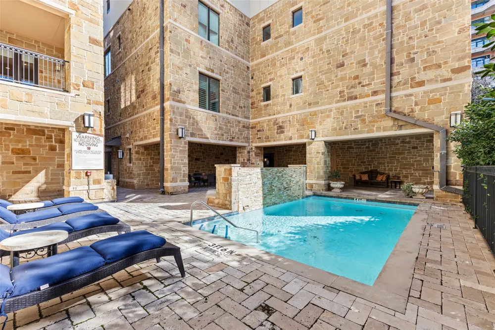 2811 Hood Street #E Dallas, TX 75219