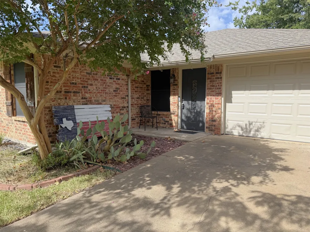 101 Kathryn Drive Sanger, TX 76266