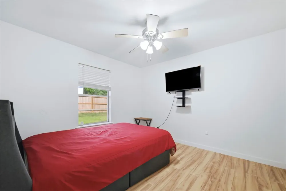 700 Owensville Street Franklin, TX 77856