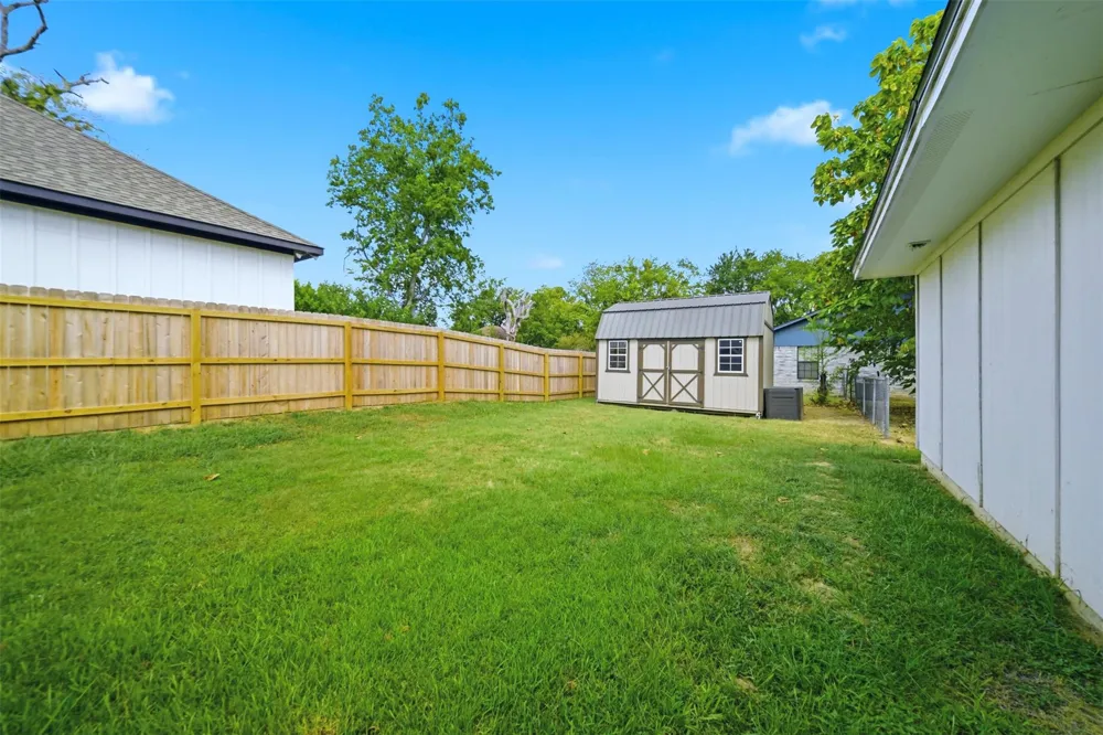 700 Owensville Street Franklin, TX 77856