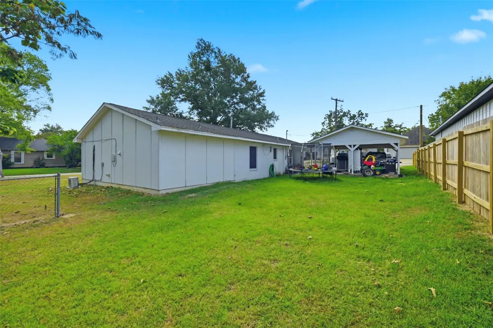 700 Owensville Street Franklin, TX 77856